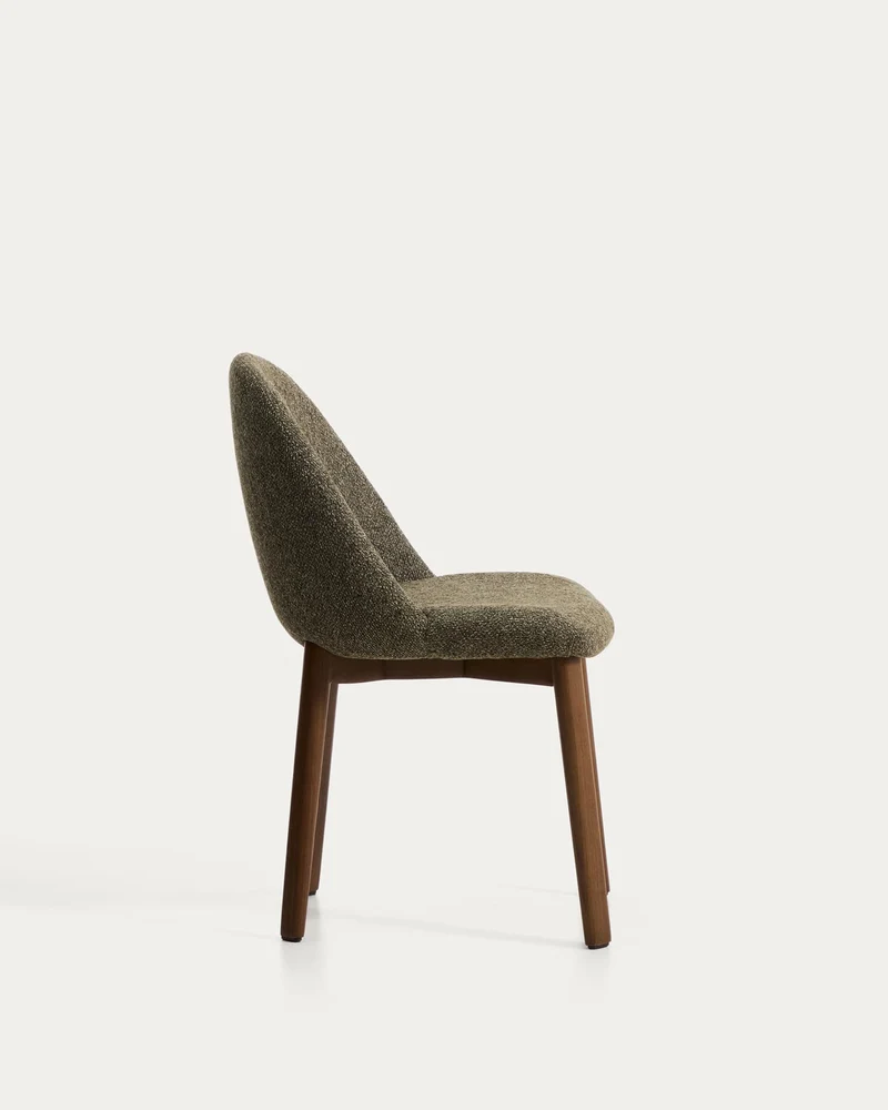 Stuhl Meila mit grüner Chenille und Beinen aus massivem Eschenholz mit Nussbaumfinish
