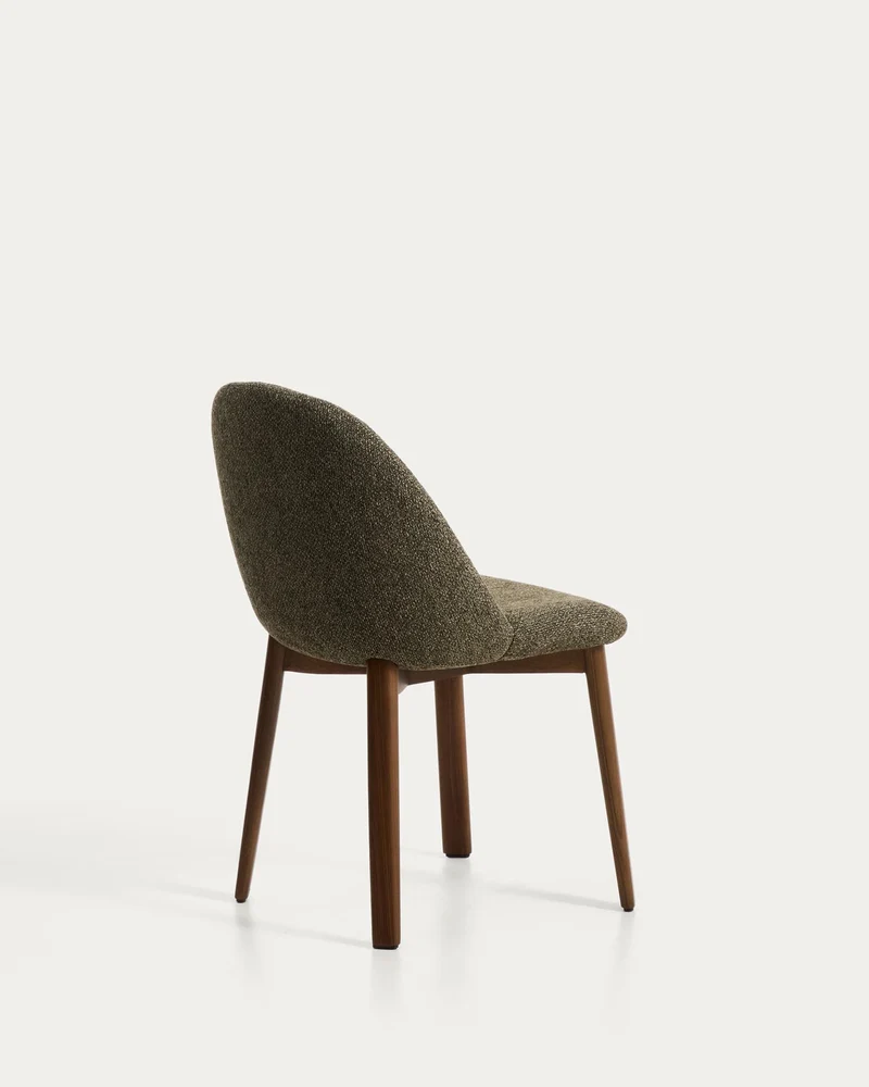 Stuhl Meila mit grüner Chenille und Beinen aus massivem Eschenholz mit Nussbaumfinish