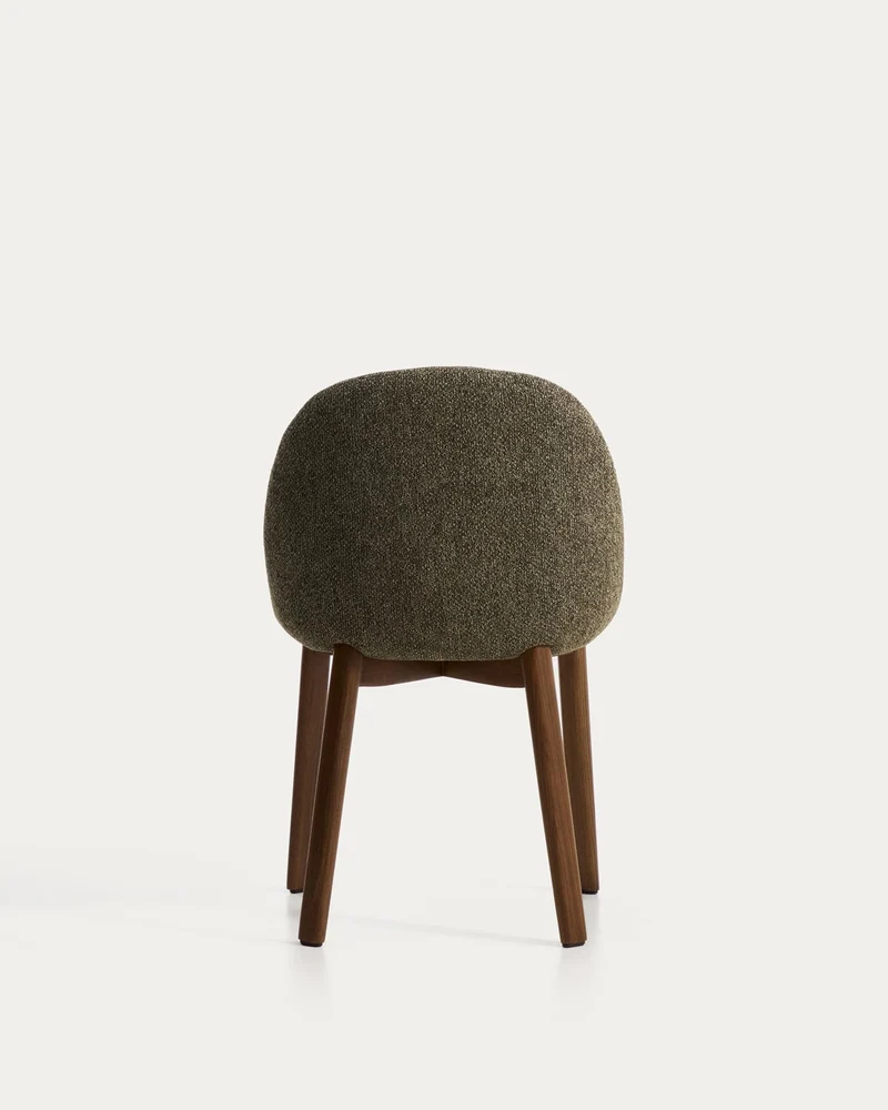 Stuhl Meila mit grüner Chenille und Beinen aus massivem Eschenholz mit Nussbaumfinish