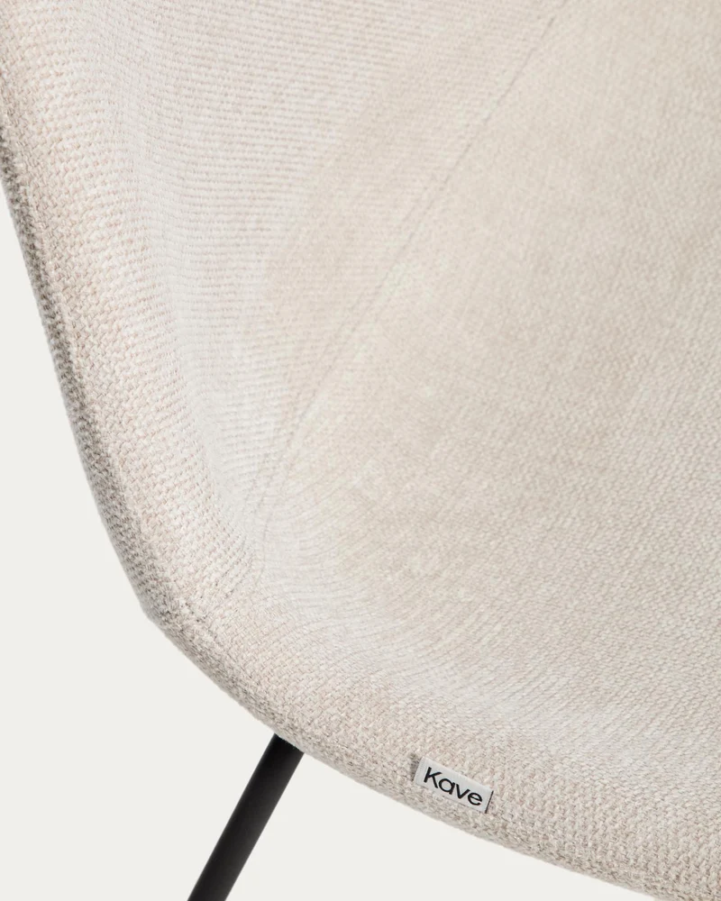 Stuhl Zahara mit beiger Chenille und Stahlbeinen mit schwarzem Finish, FSC 100 %