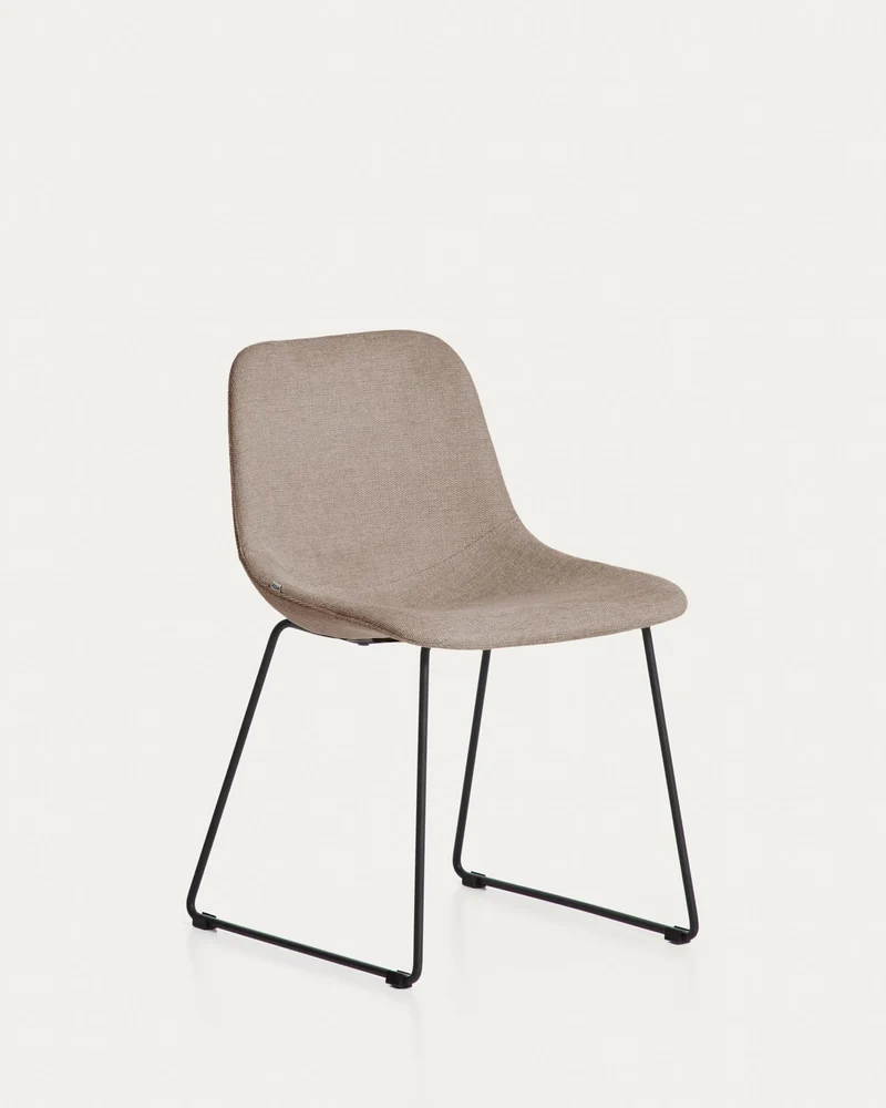 Stuhl Zahara mit brauner Chenille und Stahlbeinen mit schwarzem Finish, FSC 100 %