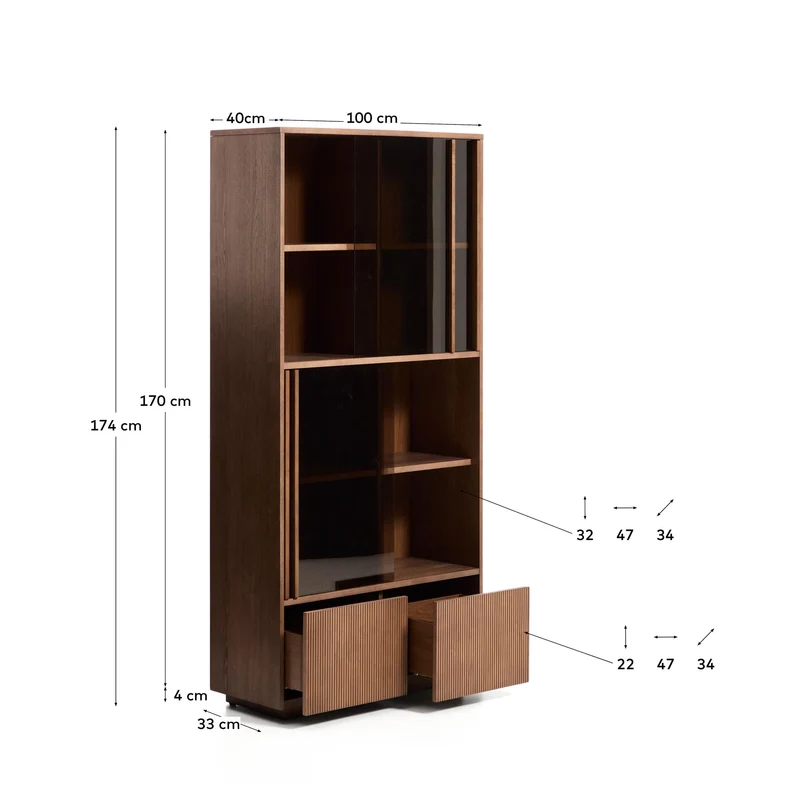 Vitrine Helvine 4 Türen 2 Schubladen Eichenfurnier mit Nussbaum-Finish und gehärtetes Glas