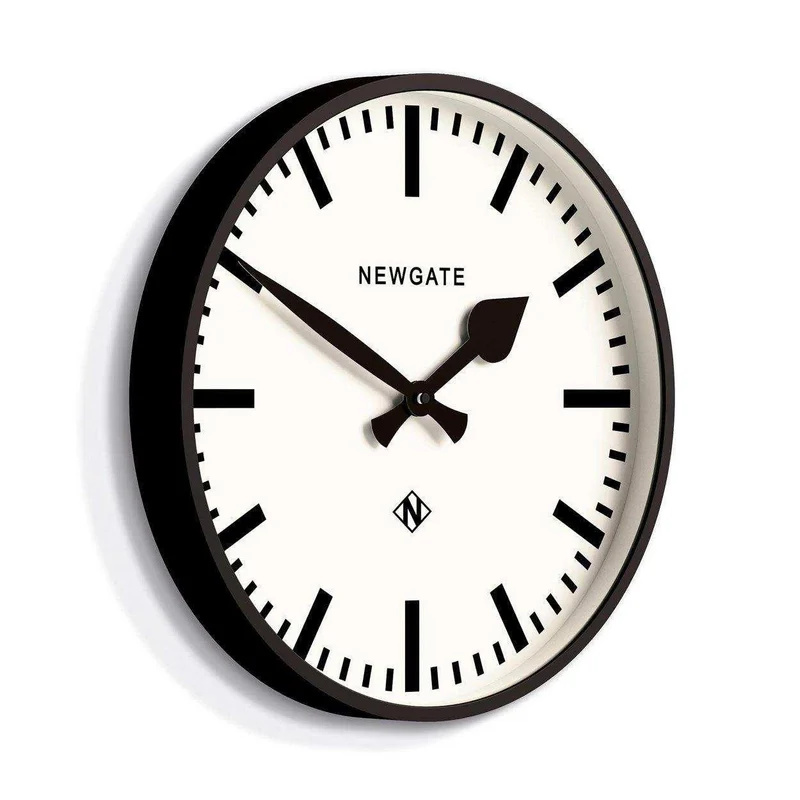 Number Three Railway wandklok – zwart – Ø 37 cm