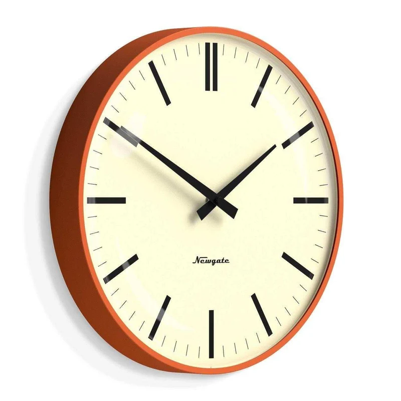 Radio City Lines wandklok – oranje – Ø 33 cm