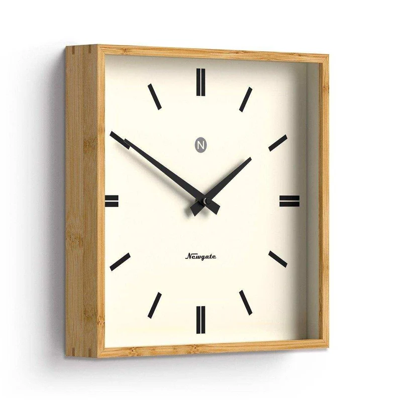 Fiji Bold wandklok – bamboe – 30 × 30 cm