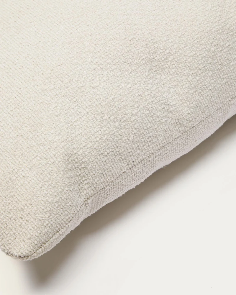 Schwer entflammbares Kissen Martina aus Chenille in Ecru 60 x 52 cm