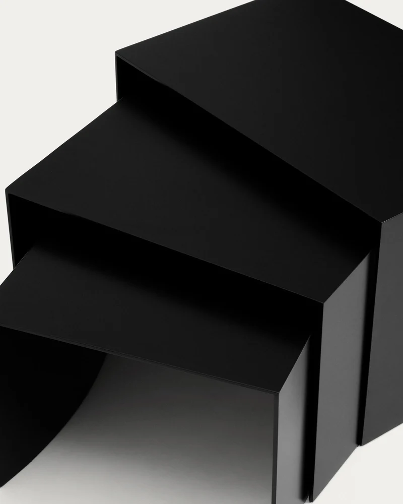 Set Litto aus 3 Nesttischen aus schwarz lackiertem MDF 60 x 40 / 51 x 36 / 42 x 31 cm