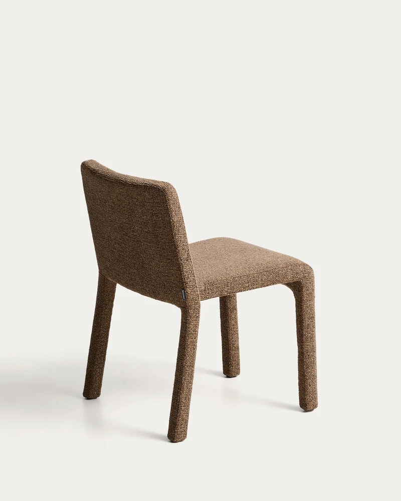 Stapelbarer Stuhl Loria aus schokoladenbrauner Chenille, FSC 100 %