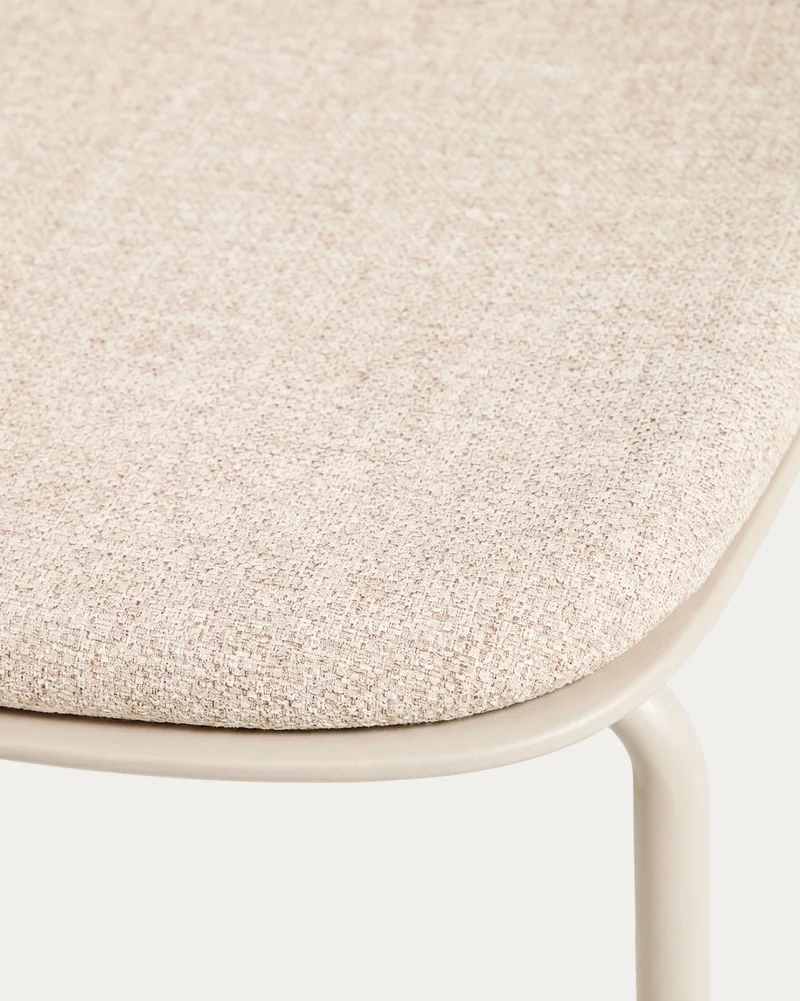 Stuhl Debari mit Chenille-Kissen und Stahlbeinen mit beigem Finish