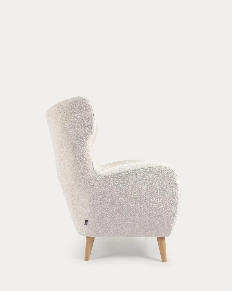 Patio Sessel mit Bouclé-Polsterung in Weiss und Beinen aus massivem Buchenholz natur FSC Mi