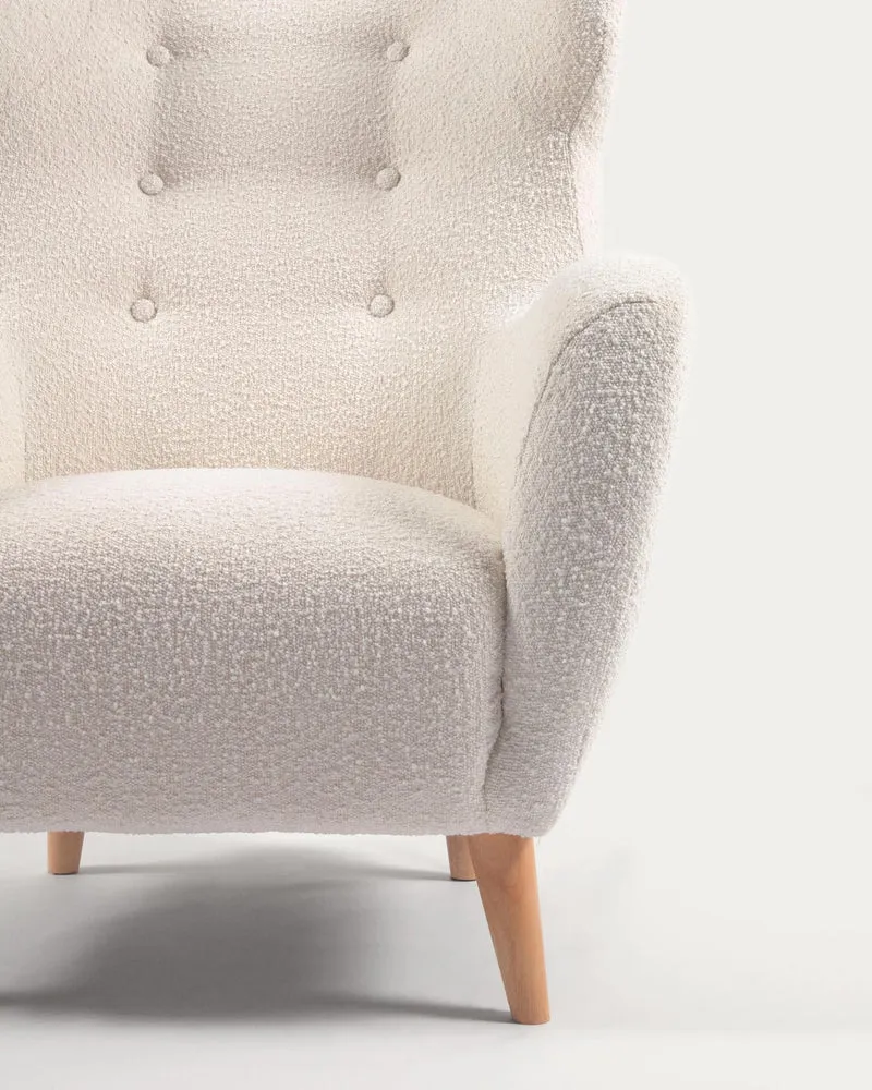 Patio Sessel mit Bouclé-Polsterung in Weiss und Beinen aus massivem Buchenholz natur FSC Mi