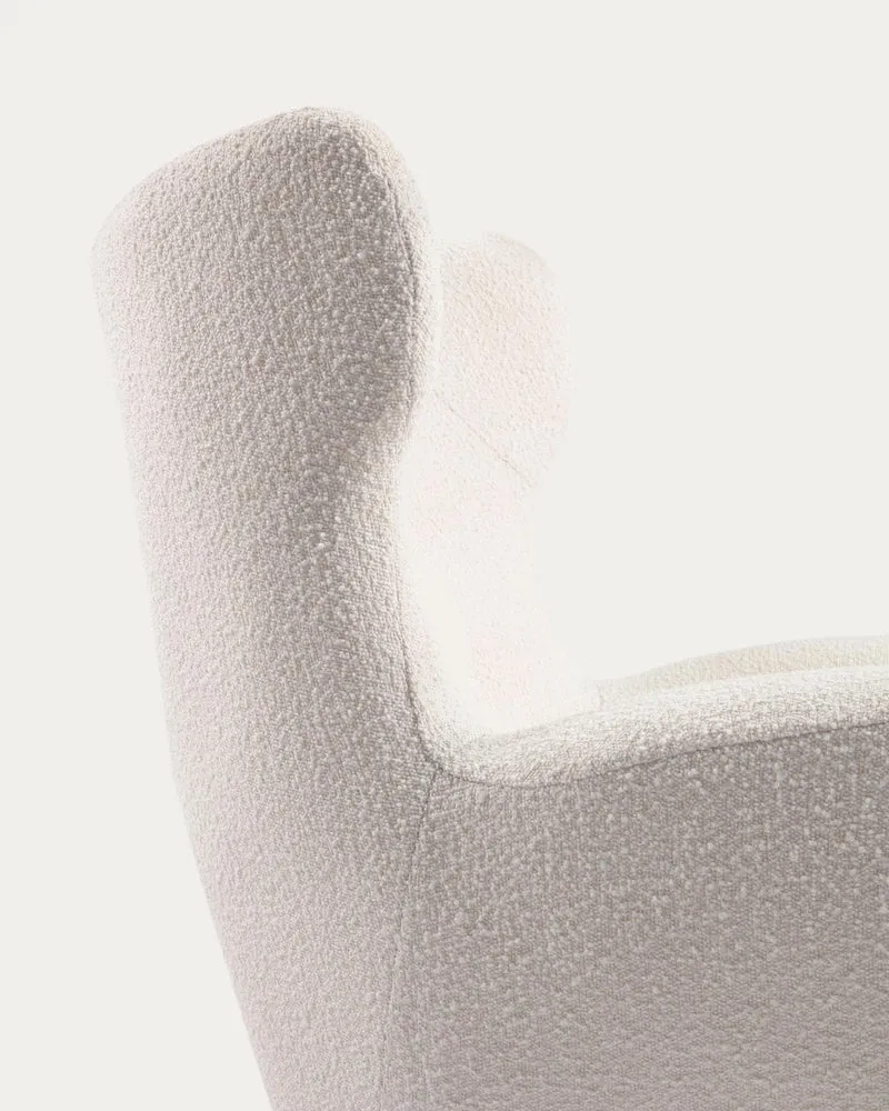 Patio Sessel mit Bouclé-Polsterung in Weiss und Beinen aus massivem Buchenholz natur FSC Mi