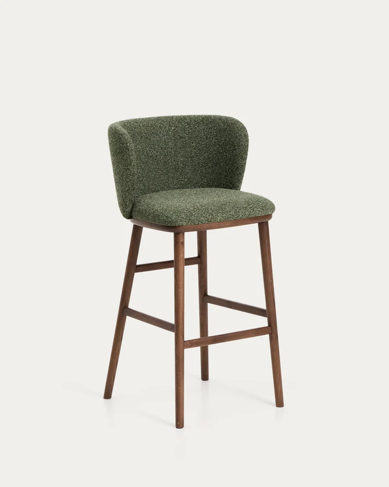 Hocker Ciselia in dicker, dunkelgrüner Chenille mit Beinen aus massivem Eschenholz mit wal