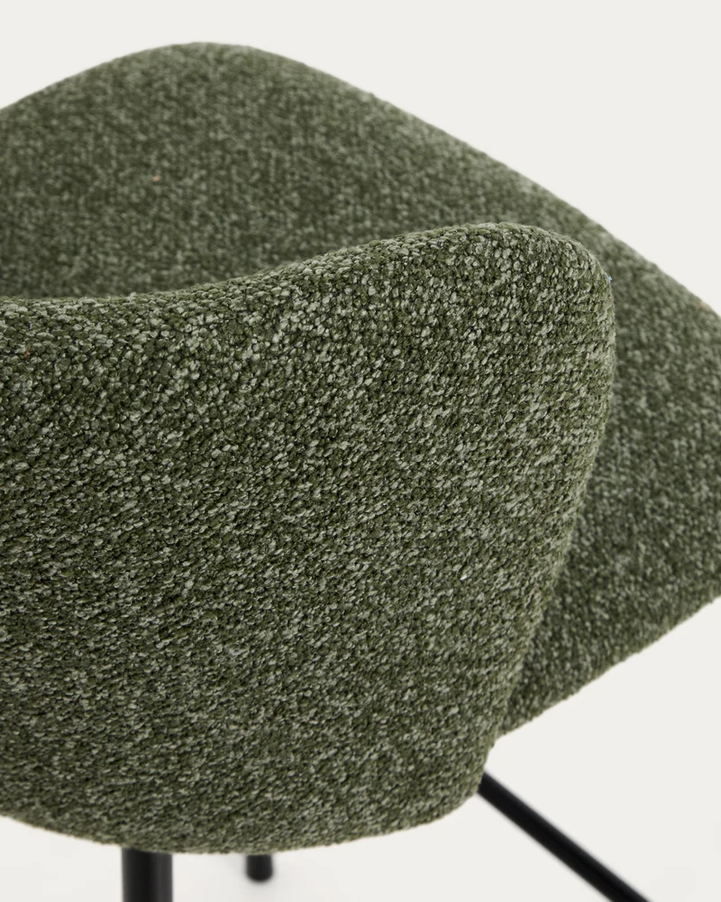 Hocker Ciselia in dicker, dunkelgrüner Chenille mit Stahlbeinen mit schwarzem Finish, FSC