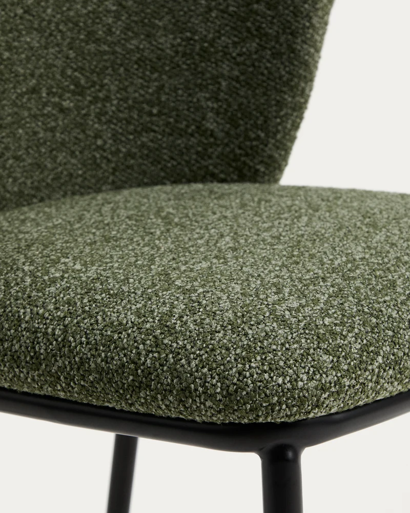 Stuhl Ciselia in dicker, dunkelgrüner Chenille mit Stahlbeinen mit schwarzem Finish, FSC M
