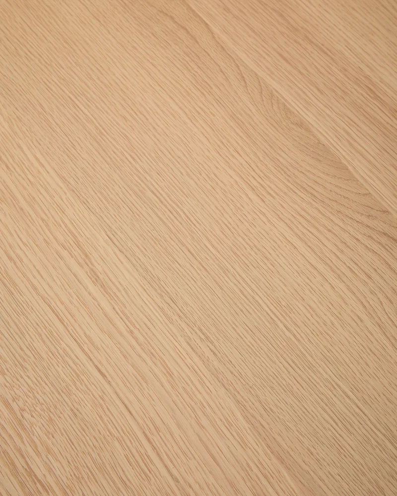 Tisch Idun aus furniertem und massivem Eichenholz mit Finish in natürlichem Farbton FSC Mi