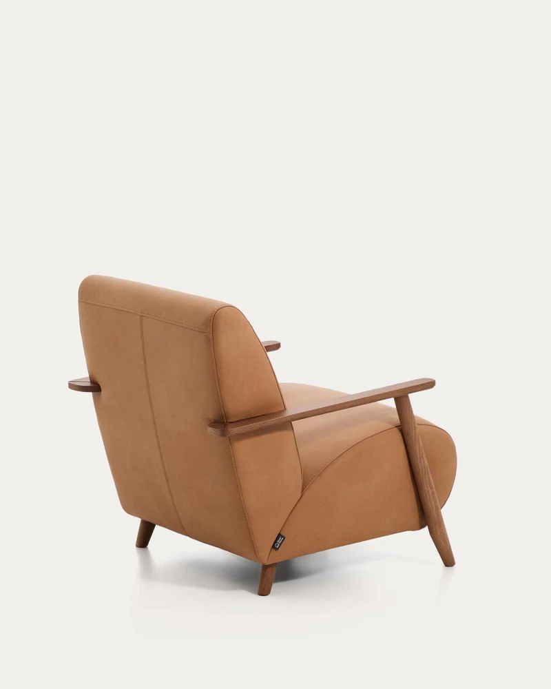 Sessel Meghan in braunem Leder mit massivem Eschenholz mit nussbaumfarbenem Finish, FSC Mi