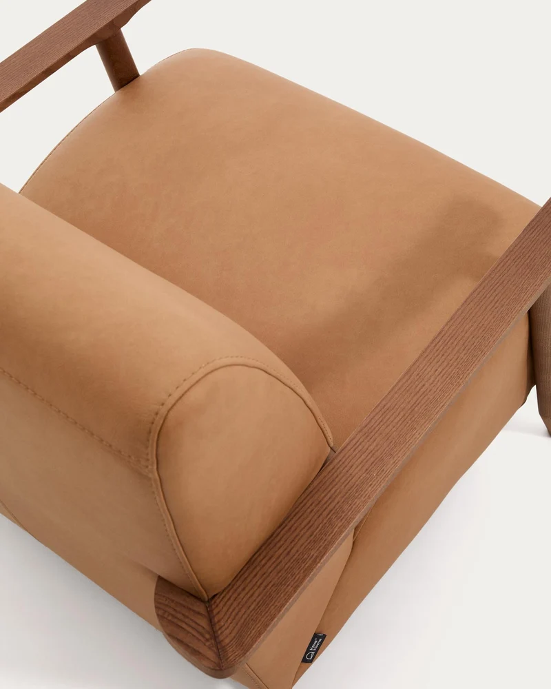 Sessel Meghan in braunem Leder mit massivem Eschenholz mit nussbaumfarbenem Finish, FSC Mi
