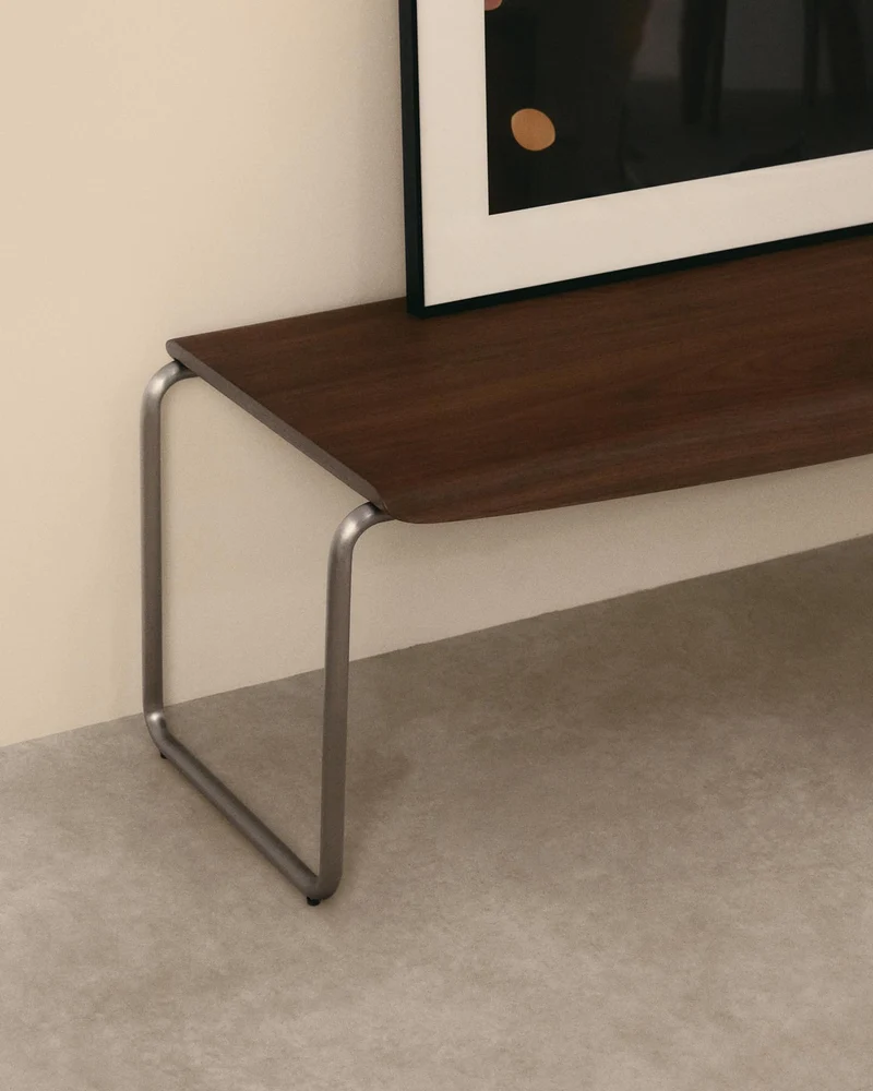 Bank Tarsel aus Nussbaumfurnier mit Gestell aus gebürstetem Edelstahl 142 cm