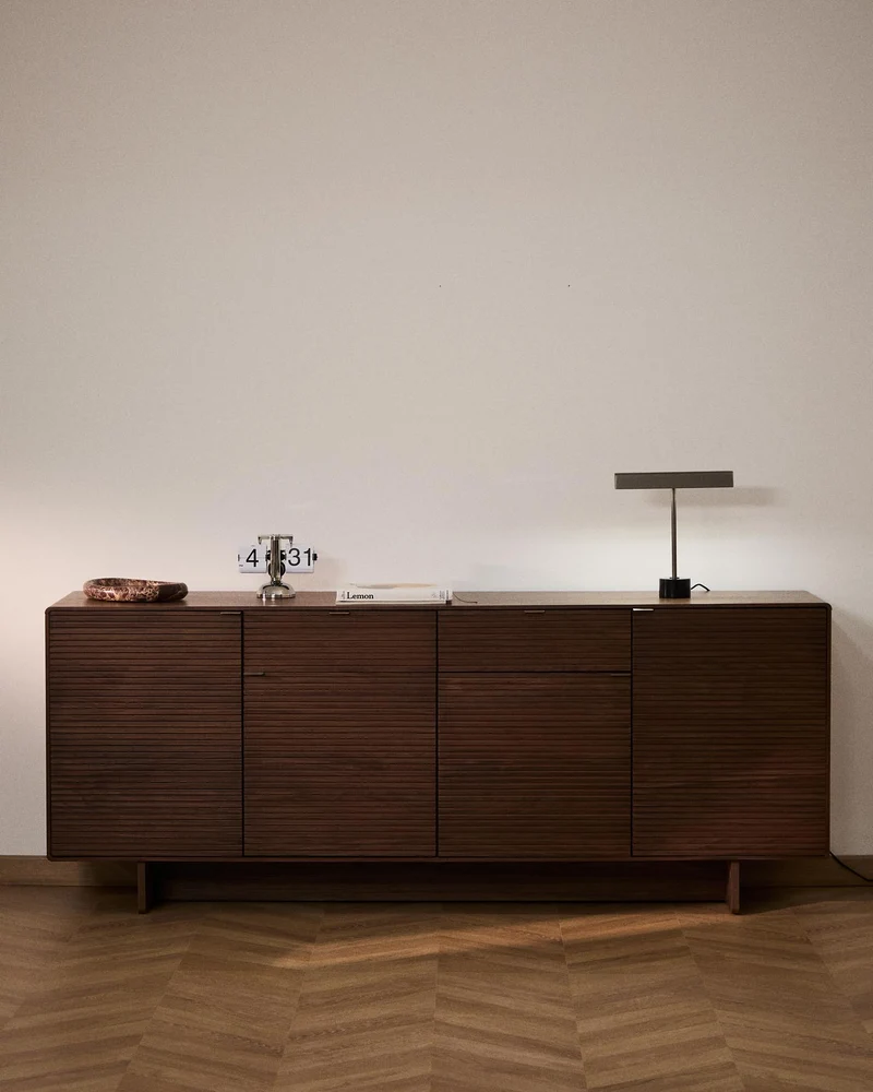 Highboard Norlen mit 4 Türen und 2 Schubladen aus Nussbaumfurnier FSC Mix Credit 194,5 x 7