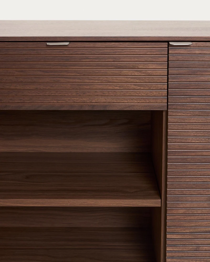 Highboard Norlen mit 4 Türen und 2 Schubladen aus Nussbaumfurnier FSC Mix Credit 194,5 x 7