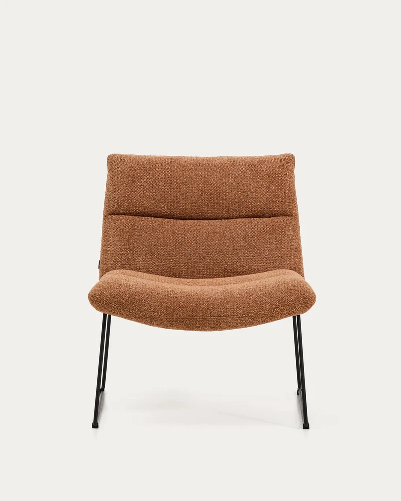 Sessel Asen in terrakottafarbener Chenille mit schwarzen Stahlbeinen FSC 100%