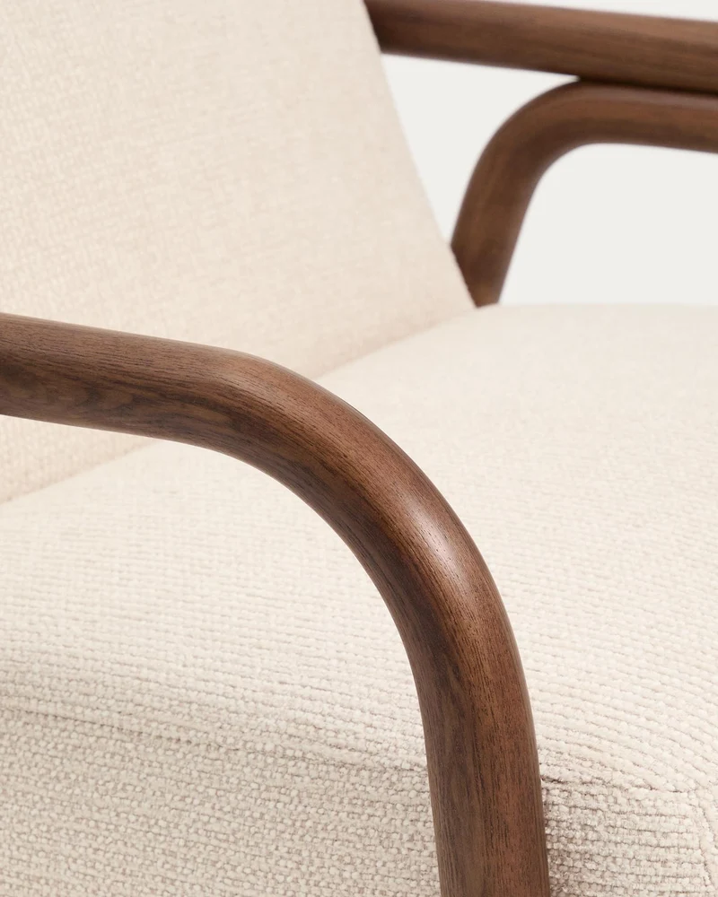 Sessel Sylo aus beiger Chenille und massivem Eschenholz mit nussbaumfarbenem Finish, FSC 1