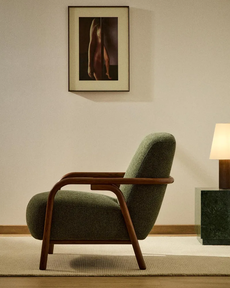 Sessel Sylo aus dunkelgrüner Chenille und massivem Eschenholz mit nussbaumfarbenem Finish,