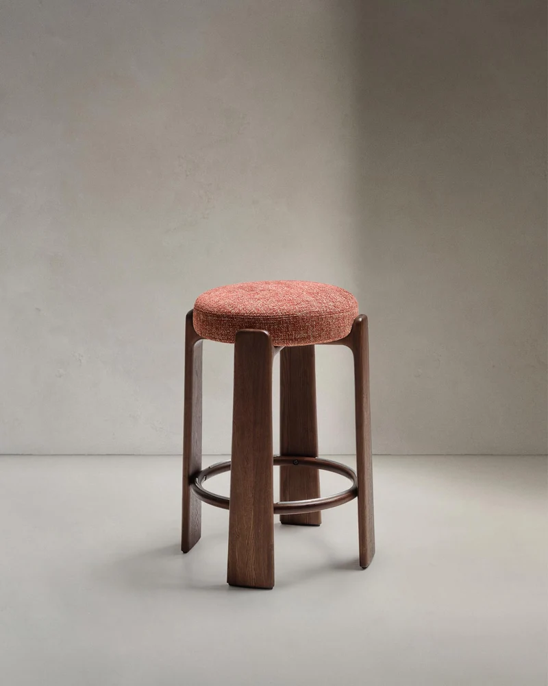 Hocker Granite aus grüner Chenille und massivem Eschenholz mit Finish in natürlichem Farbt