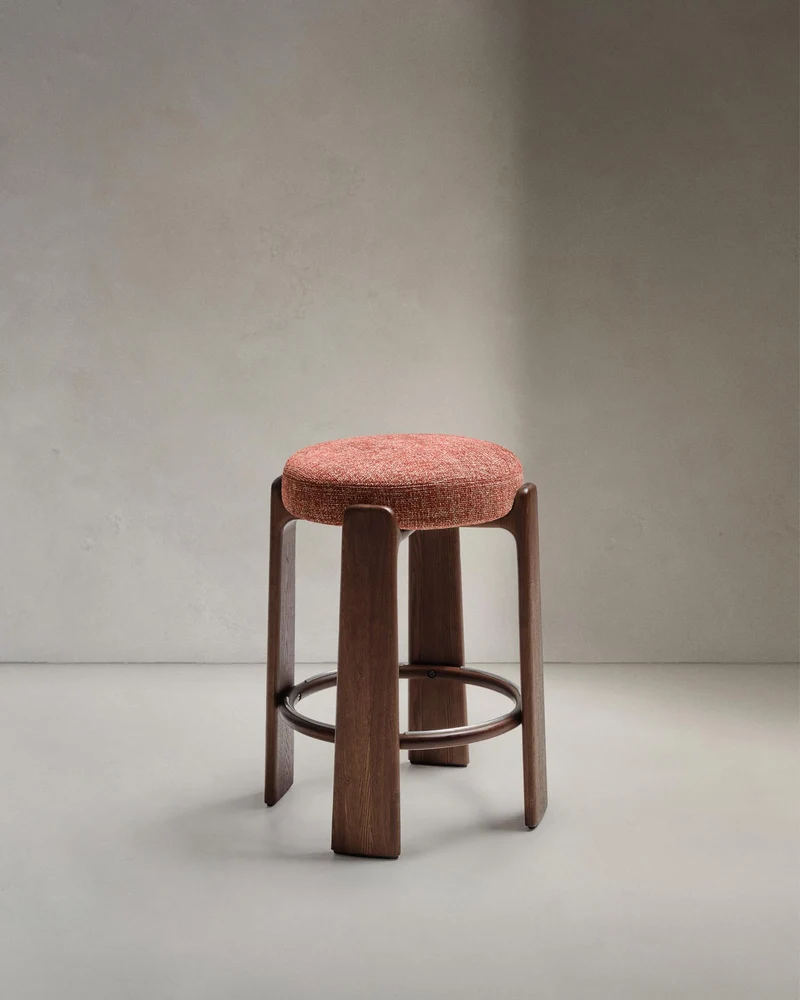 Hocker Granite aus grüner Chenille und massivem Eschenholz mit Finish in natürlichem Farbt