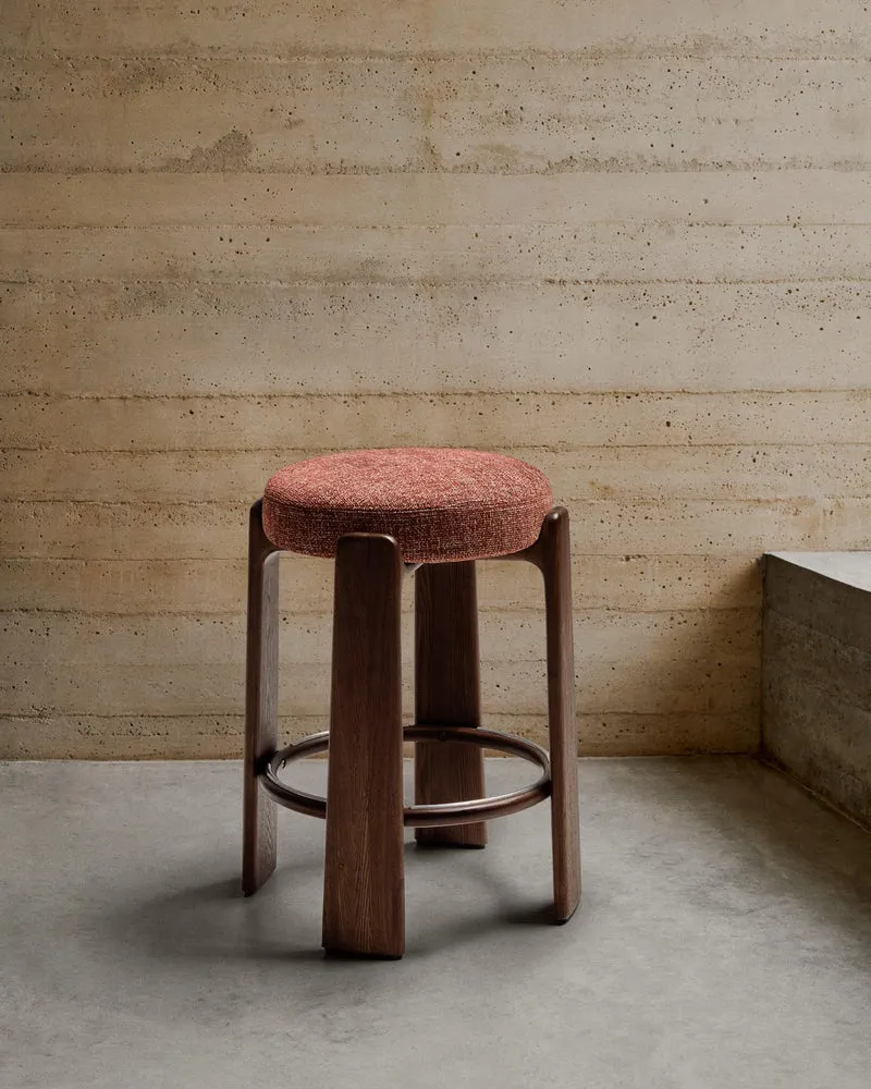 Hocker Granite aus grüner Chenille und massivem Eschenholz mit Finish in natürlichem Farbt