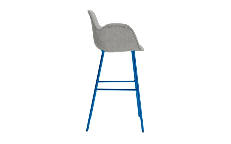 Form Barstuhl mit Armlehne 75 cm gepolstert Leuchtendes Blau Stahl/Remix